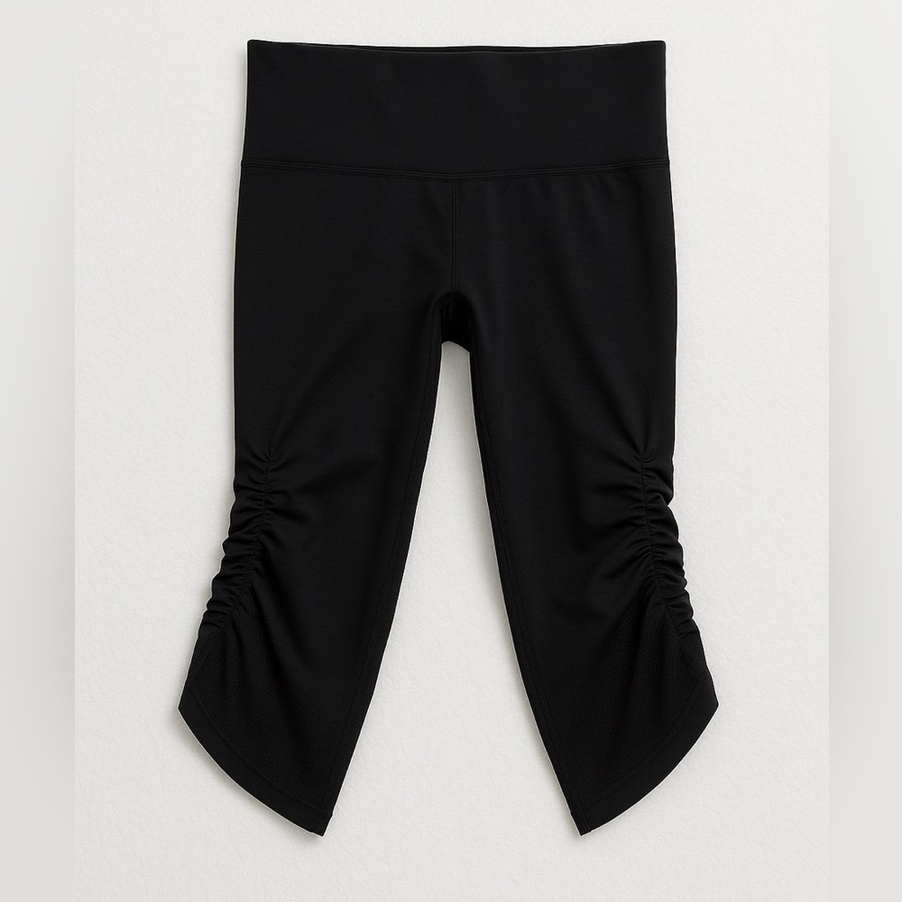 Lululemon athletica Black crop Leggings in dark grey